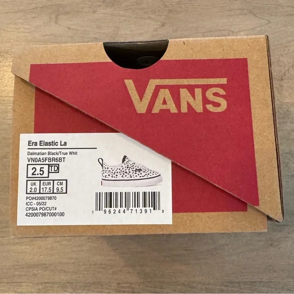 NWT NIB Vans Era Elastic La Dalmatian Black/True White Size 2.5 - Picture 2 of 3